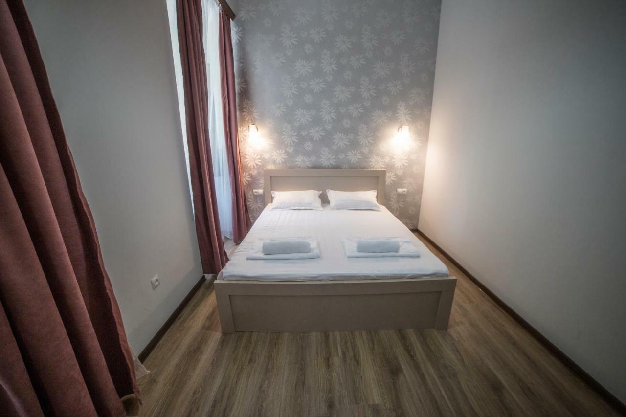 Your Apartment In This City N2 Tbilisi Eksteriør billede